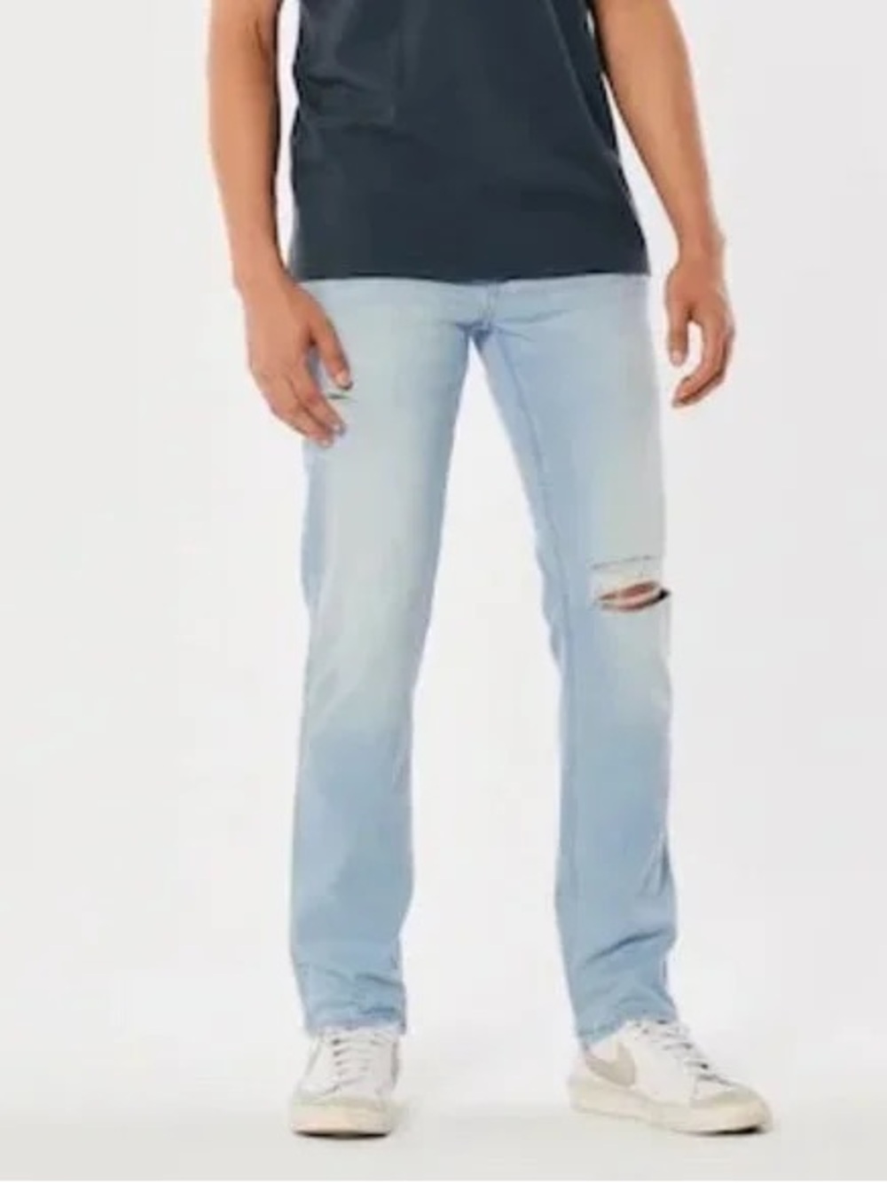 Hollister Ripped Light Wash Slim Straight Jeans 33x32